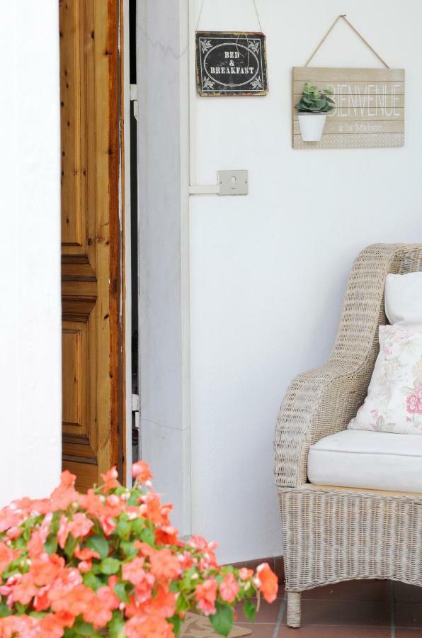 Bed and Breakfast Tre Civette Sul Como Marina di Massa Exterior foto