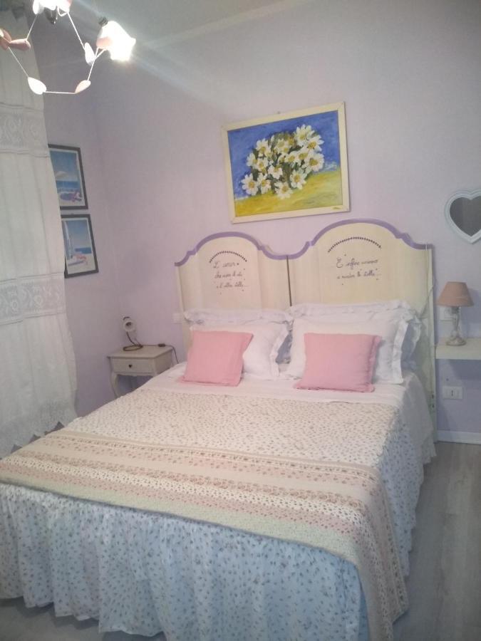 Bed and Breakfast Tre Civette Sul Como Marina di Massa Exterior foto
